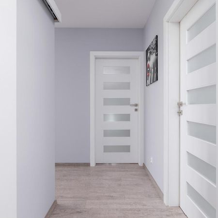 Cracow Pradnik Spacious & Family Apartment With 3 Bedroom By Renters Prestige Kraków Exteriör bild